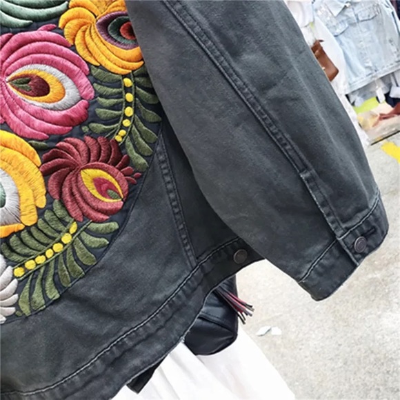 Boho floral embroidered oversized Distressed denim jean jacket - Picture 6 of 8